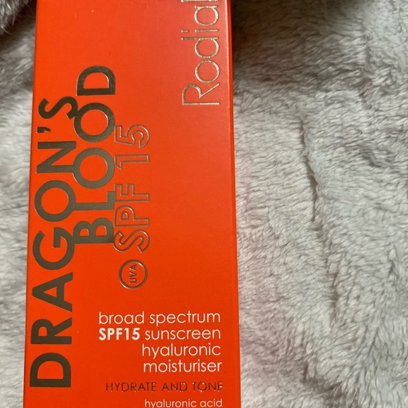 Rodial Dragon's Blood SPF 15 Moisturizer - Vibrant Orange - Picture 1 of 9